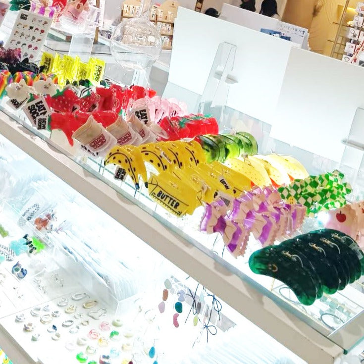 ONE FUKUOKA BLDG. 3F「Editorial」にてHair claw展開中！